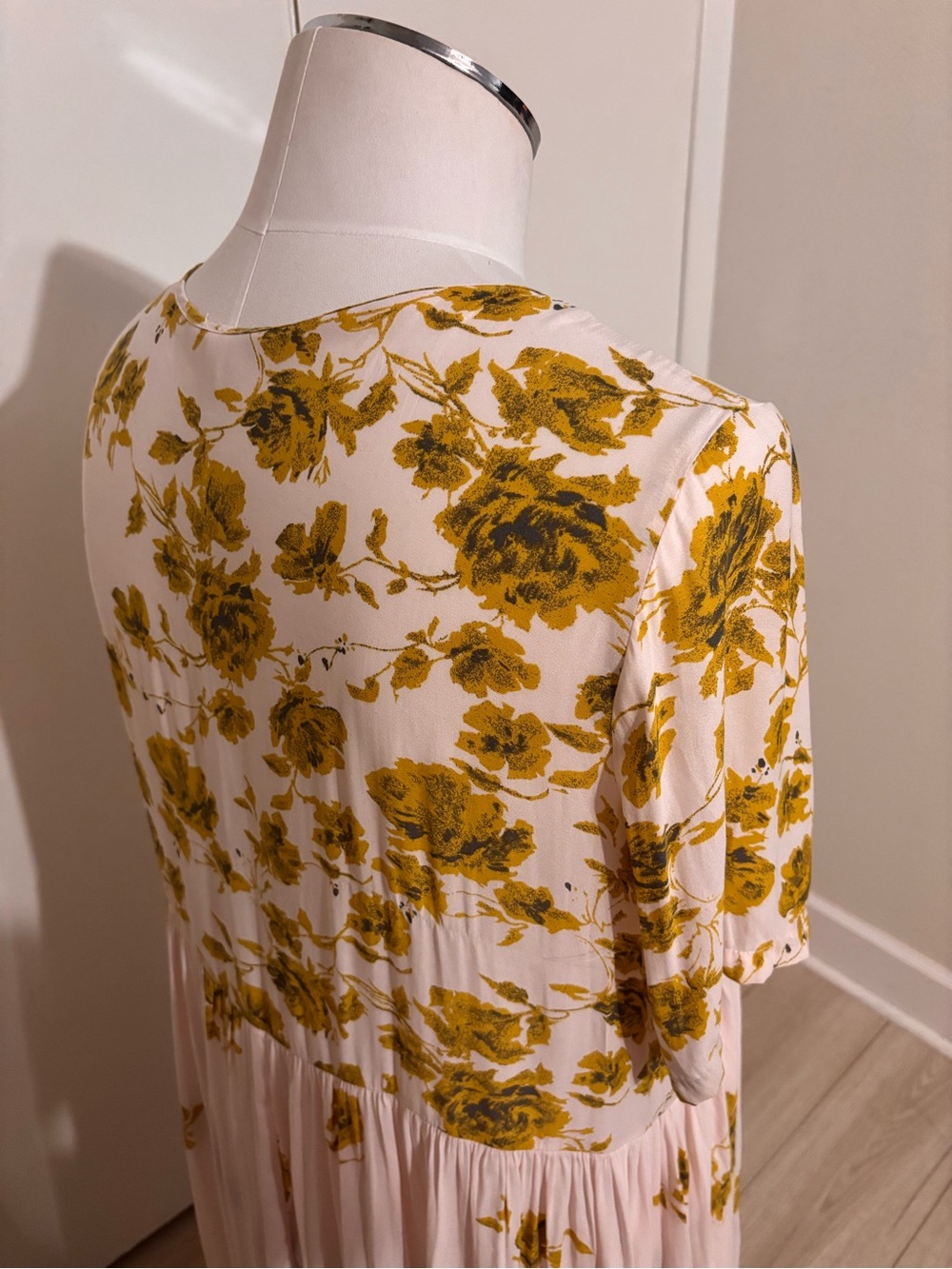 FREE PEOPLE Floral Button-Front Babydoll Dress in Mustard on Blush - Picture 4 of 5